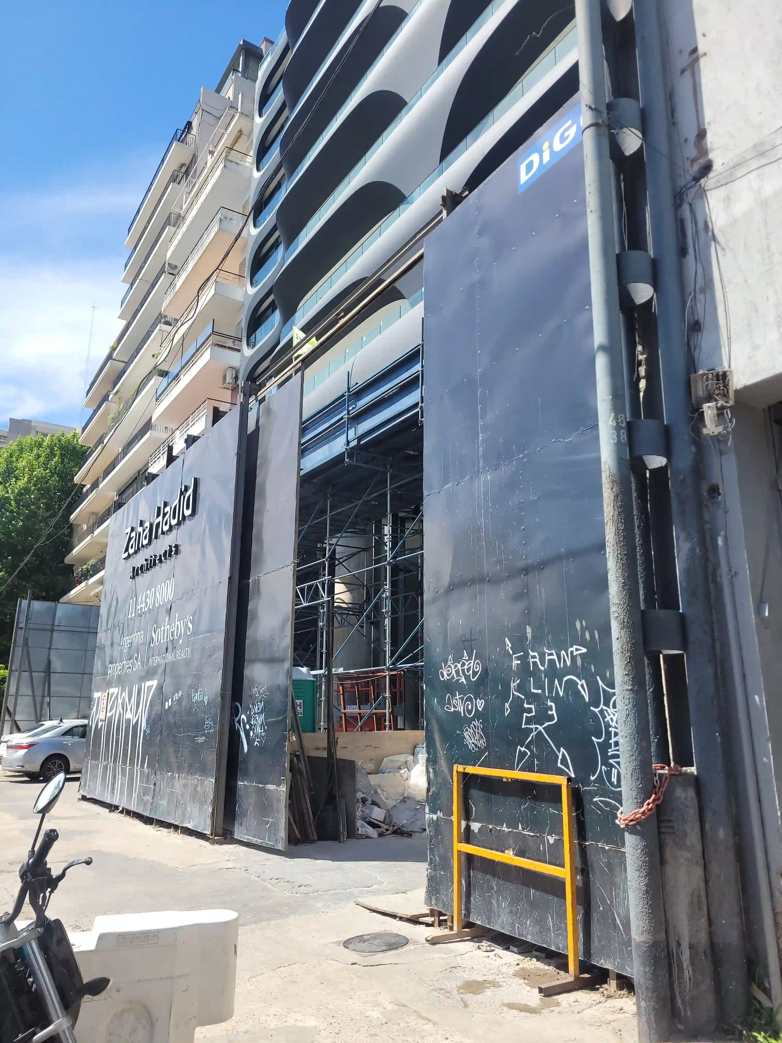 L'Avenue - trabajo 1